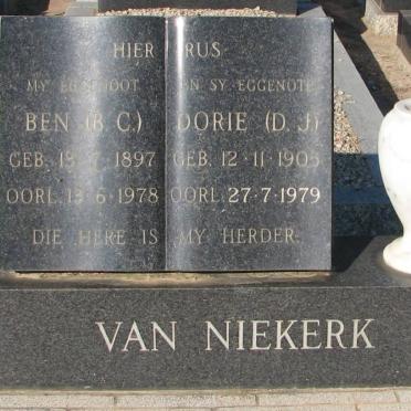 NIEKERK B.C., van 1897-1978 &amp; D.J. 1905-1979