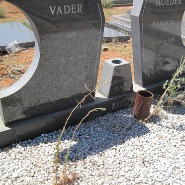 KOTZE Jan 1919-1988 &amp; Huibrecht 1927-