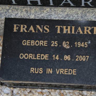 THIART Hendrik Jacobus 1898-1978 &amp; Gertruida Aletha JOUBERT 1910-1982 :: THIART Frans 1945-2007 