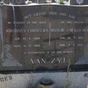 ZYL Johannes Cornelius, van 1884-1969 &amp; Maatjie J.M. MEYER 1897-1970