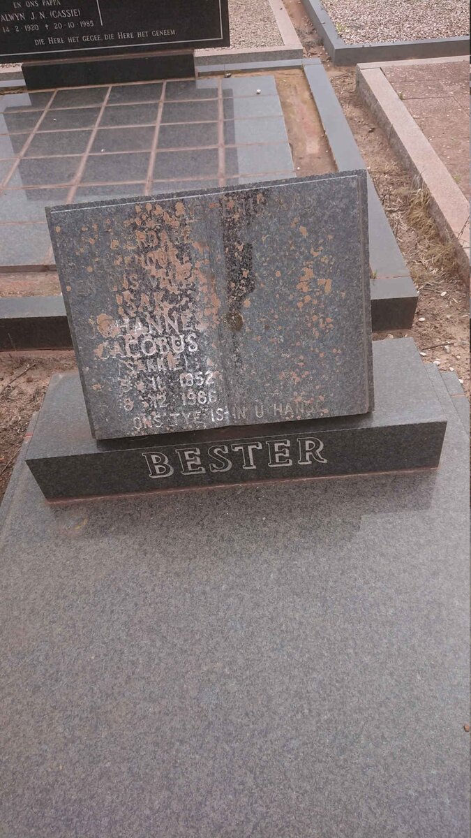 BESTER Johannes Jacobus 1952-1986