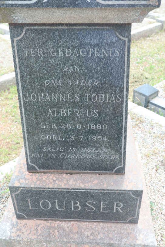 LOUBSER Johannes Tobias Albertus 1880-1954
