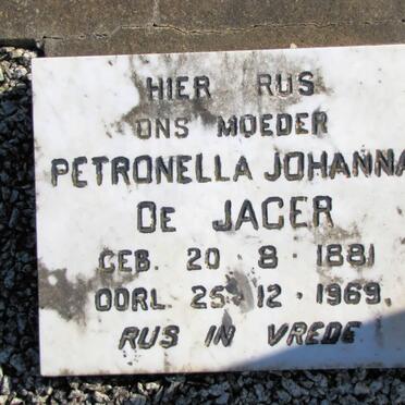 J - Vanne :: Surnames - J