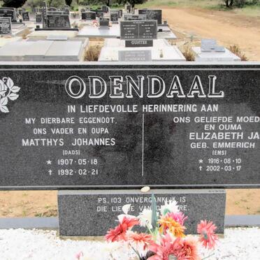 ODENDAAL Matthys Johannes 1907-1992 &amp; Elizabeth Jane EMMERICH 1916-2002