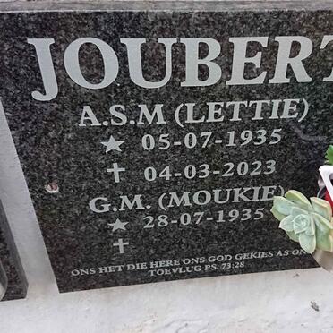 6. Gedenkmuur / Memorial Wall