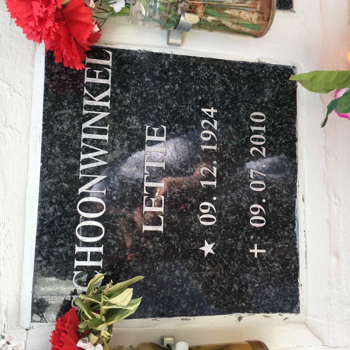 SCHOONWINKEL Lettie 1924-2010