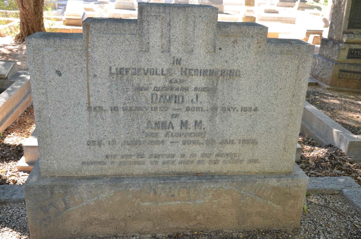 NAUDE Dawid J. 185?-1934 &amp; Anna M.M. KLOPPER 18?4-193?