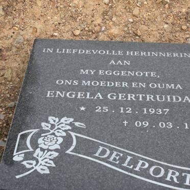 De - Surnames starting with the letters De