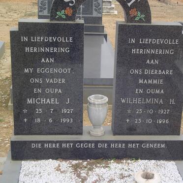 ? S? Michael J. 1927-1993 &amp; Wilhelmina H. 1927-1996