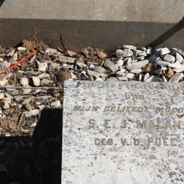MALAN S.E.J. nee V.D. POEL