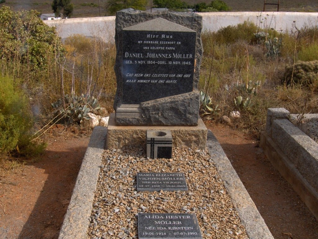 MOLLER Daniel Johannes 1904-1945 :: MOLLER Maria Elizabeth nee VILJOEN 1948-2009 :: MOLLER Alida Hester nee KIRSTEIN 1914-1993