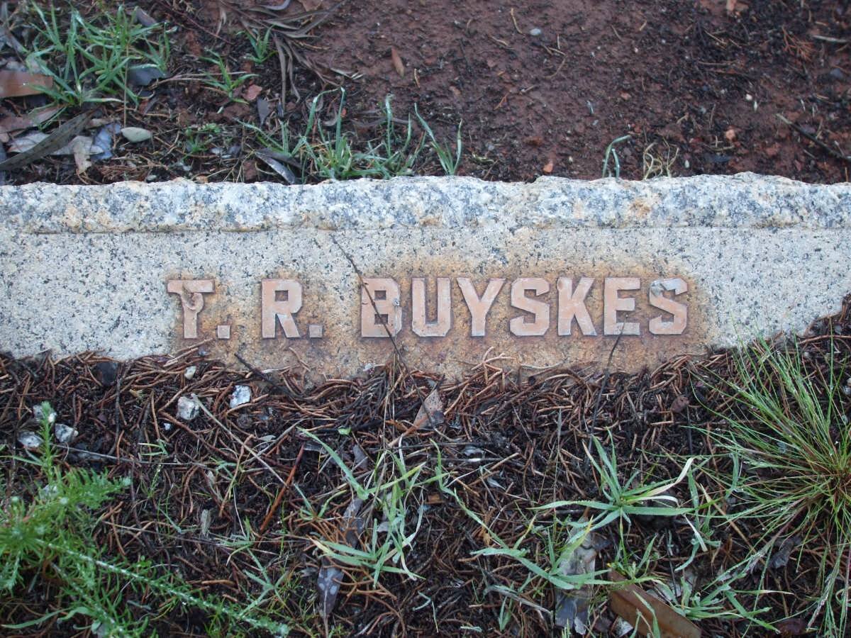BUYSKES T.R.