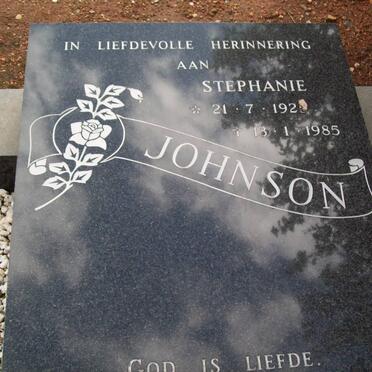 JOHNSON Stephanie 1925-1985