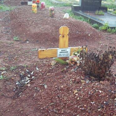 ABRAHAMS Nancy 1940-2007