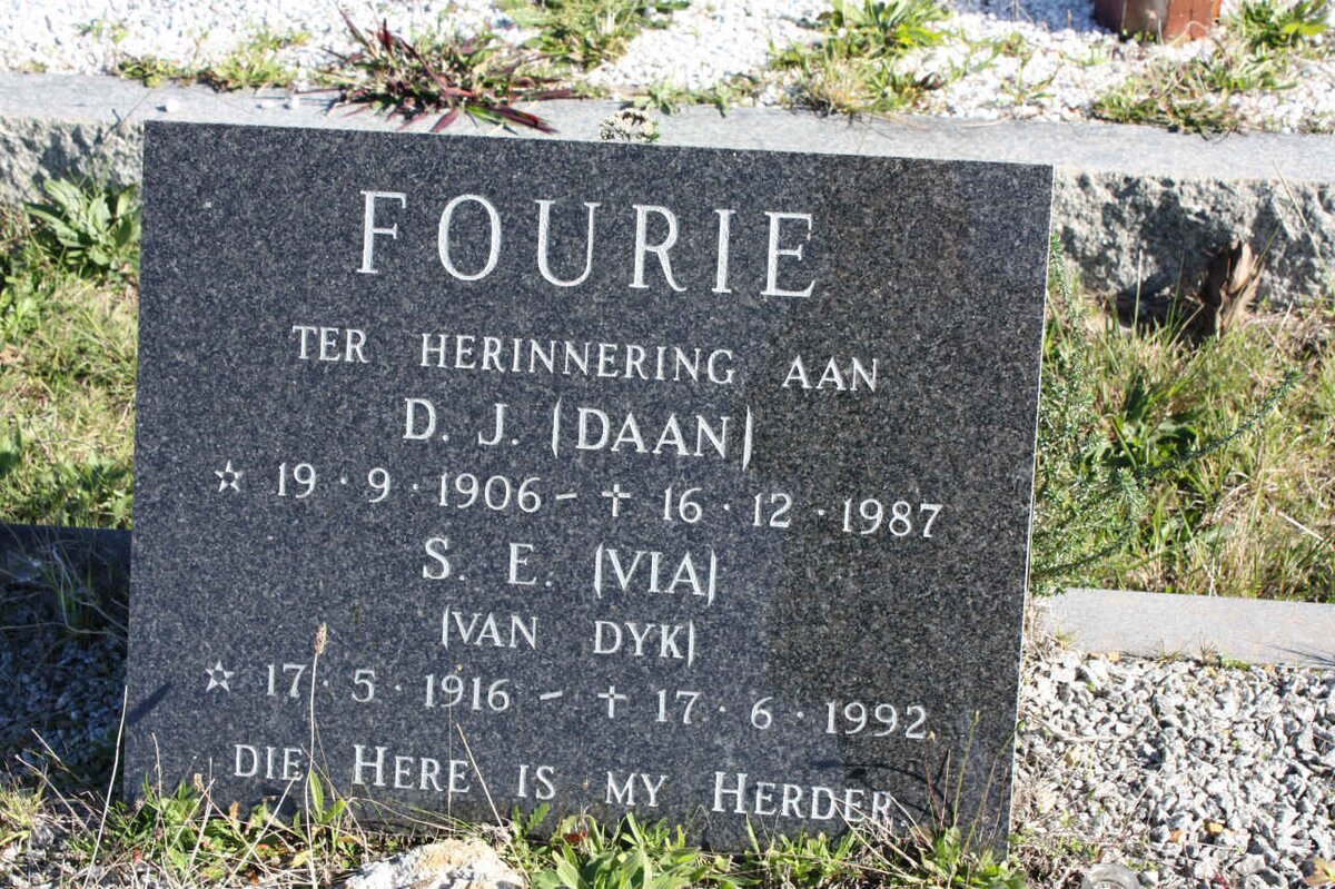 FOURIE D.J. 1906-1987 &amp; S.E. VAN DYK 1916-1992
