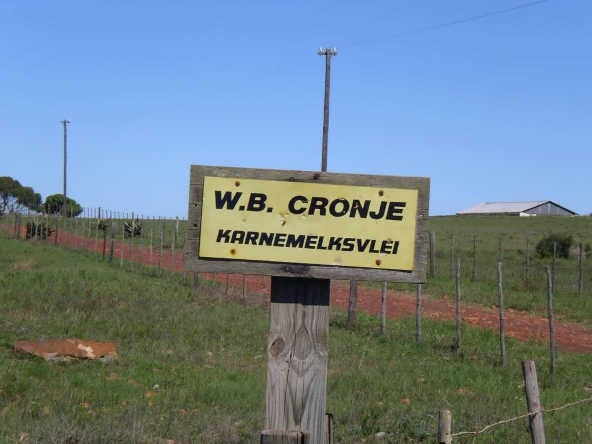 1. Entrance to Karnemelksvlei