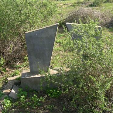 Western Cape, RIVERSDALE district, Albertinia, Valsch Riviers Mond 333, farm cemetery