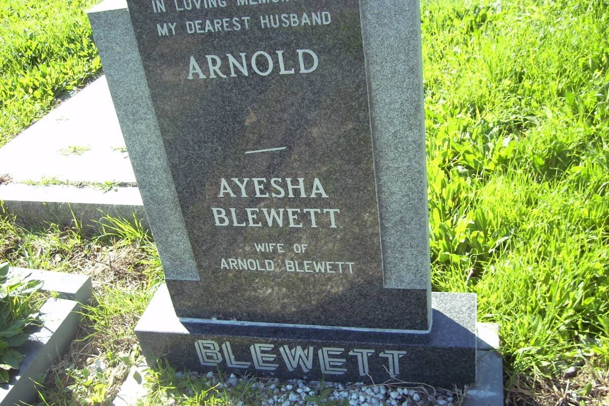 BLEWETT Arnold &amp; Ayseha