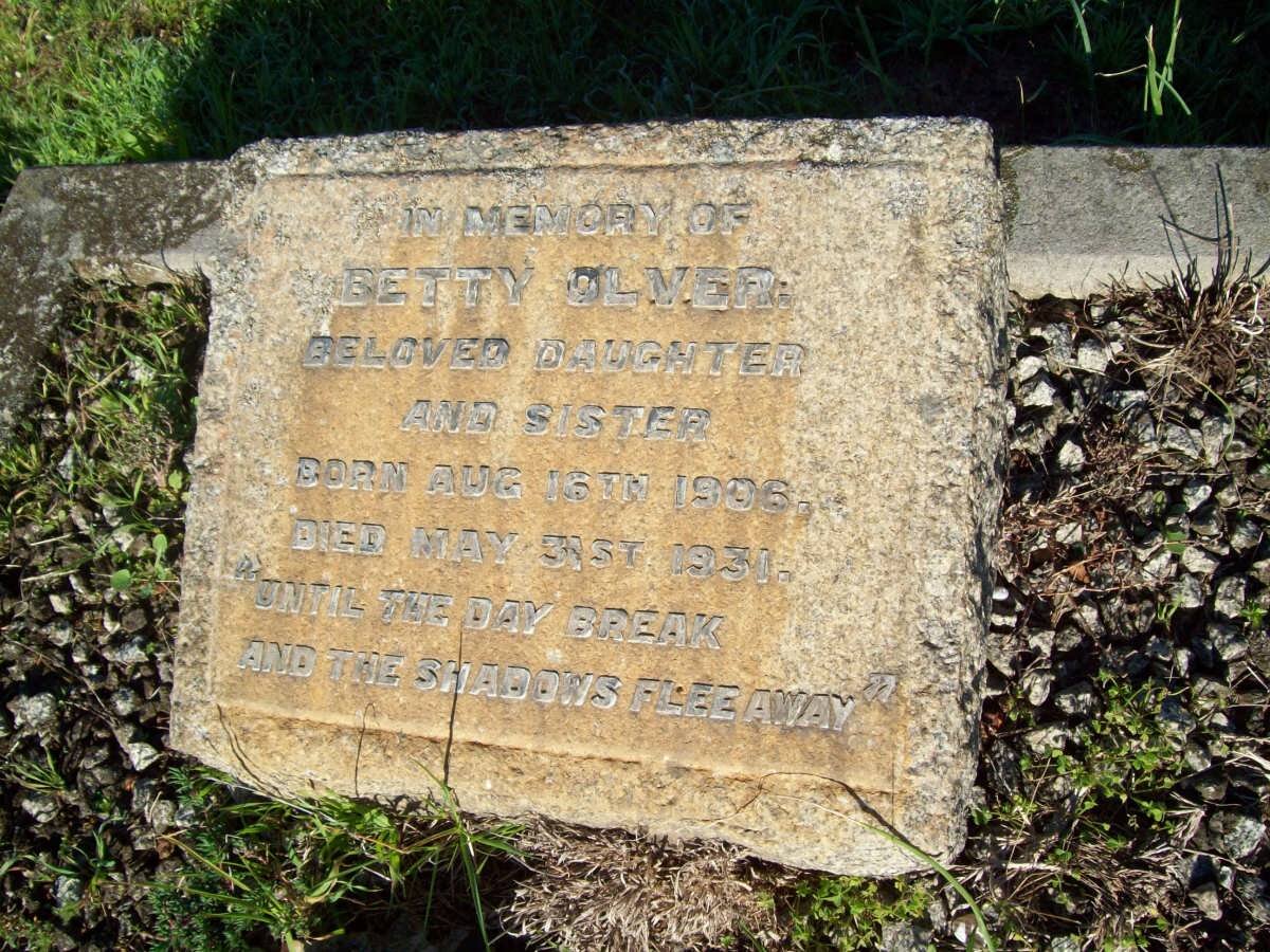 OLVER Betty 1906-1931