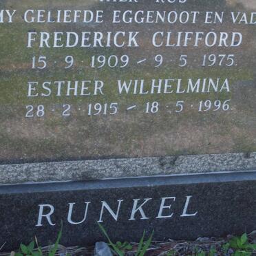 RUNKEL Frederick Clifford 1909-1975 &amp; Esther Wilhelmina 1915-1996