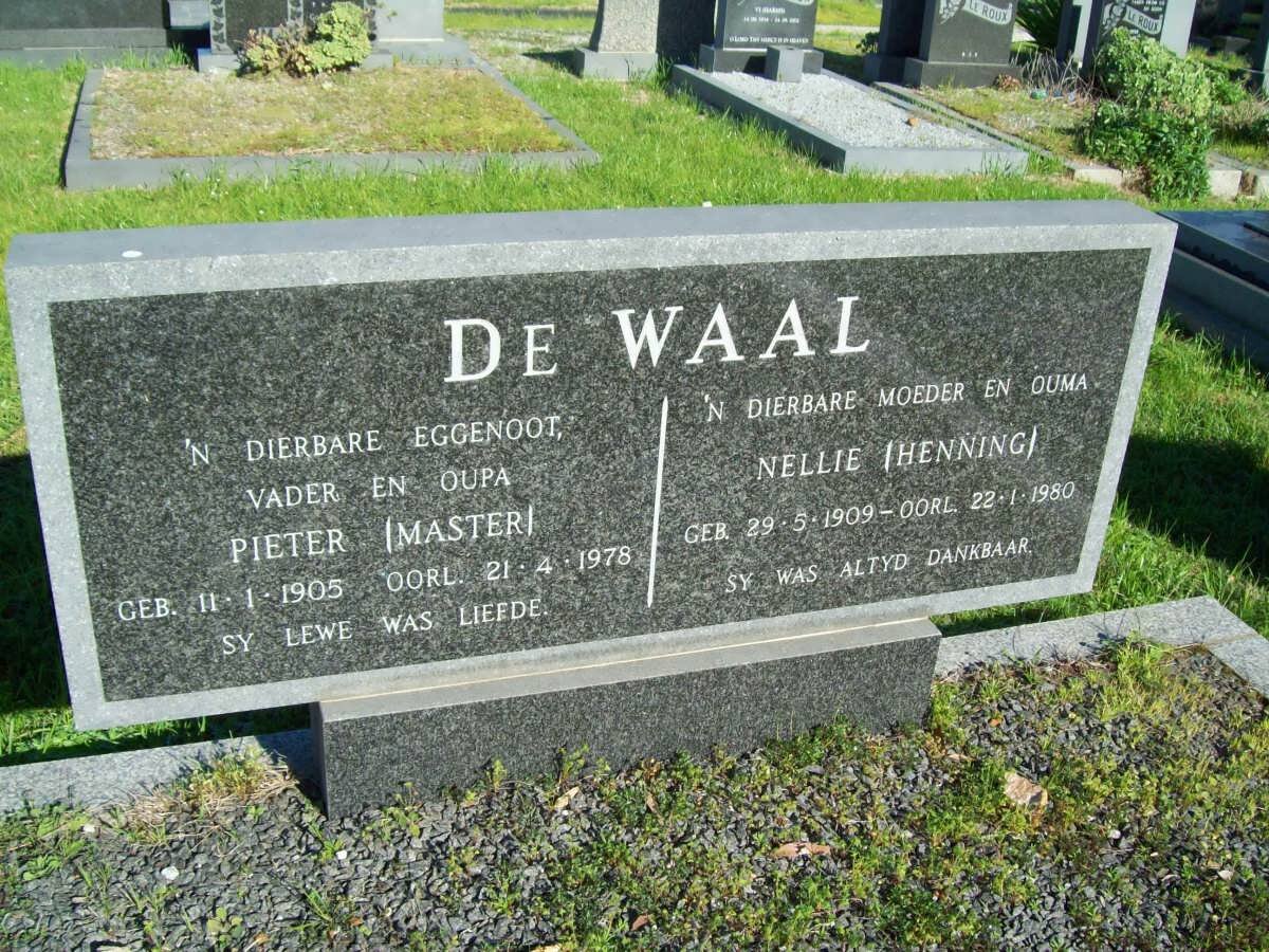 WAAL Pieter, de 1905-1978 &amp; Nellie HENNING 1909-1980