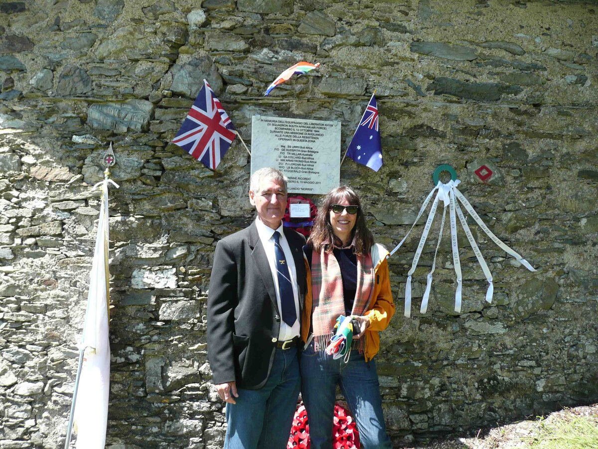 5. Martin &amp; Jean Urry at Neirone