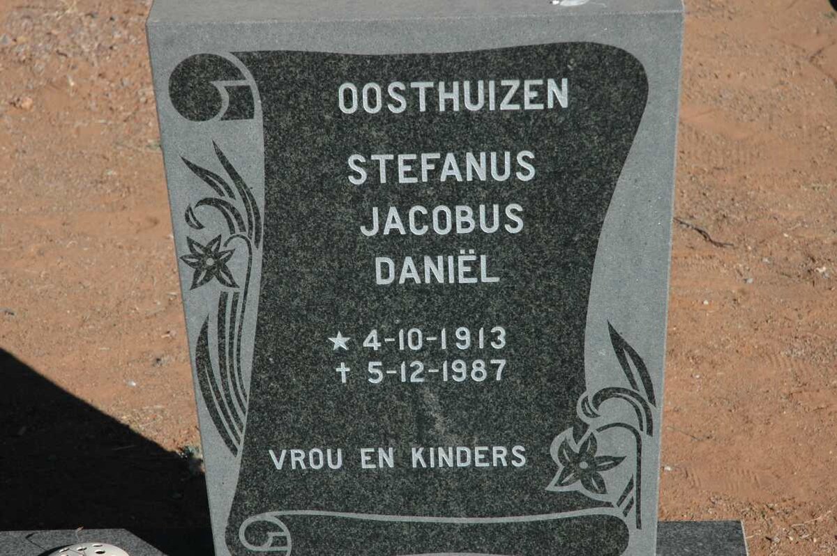 OOSTHUIZEN Stefanus Jacobus Daniël 1913-1987