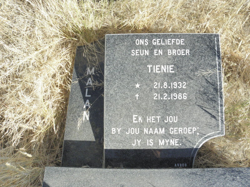 MALAN Tienie 1932-1986