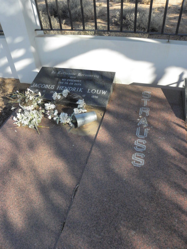 STRAUSS Jacobus Hendrik Louw 1929-1996