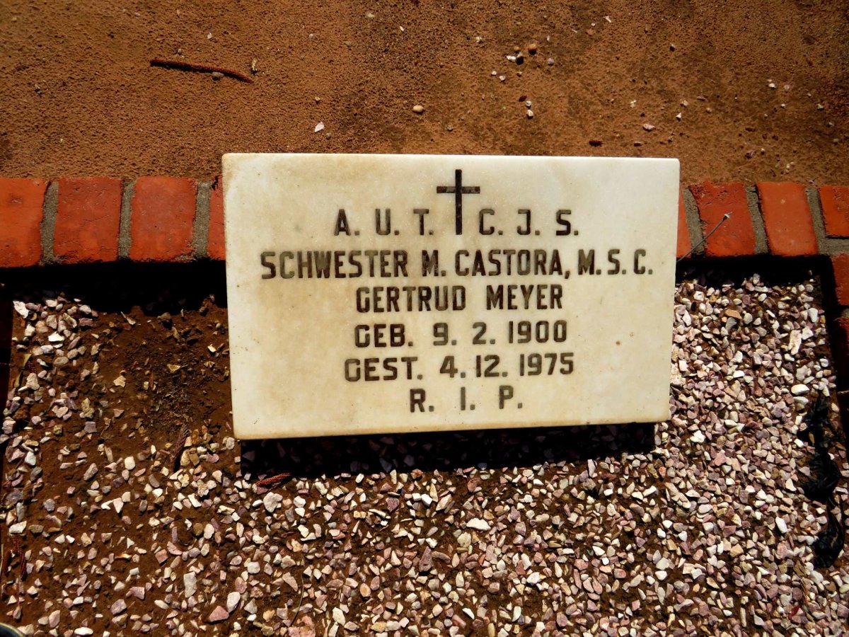 MEYER Gertrud 1900-975