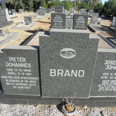 BRAND Pieter Johannes 1896-1971 &amp; Josephina Johanna 1904-1997