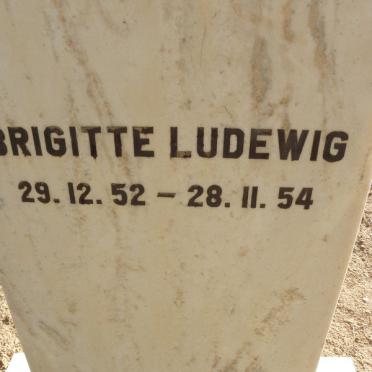 LUDEWIG Brigitte 1952-1954