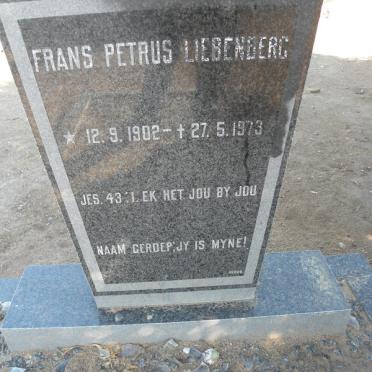 L - Vanne :: Surnames - L