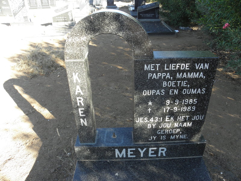 MEYER Karen 1985-1989