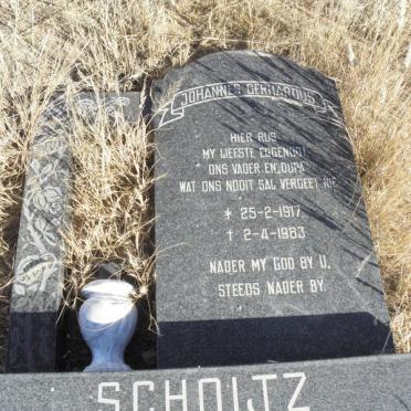 SCHOLTZ Johannes Gerhardus 1917-1983 &amp; Susara Johannas 1919-1999  