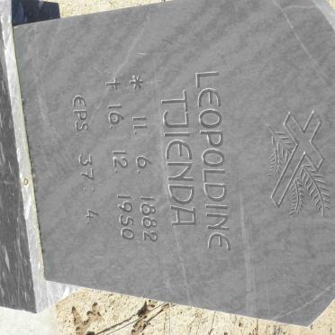 TJIENDA Leopoldine 1882-1950