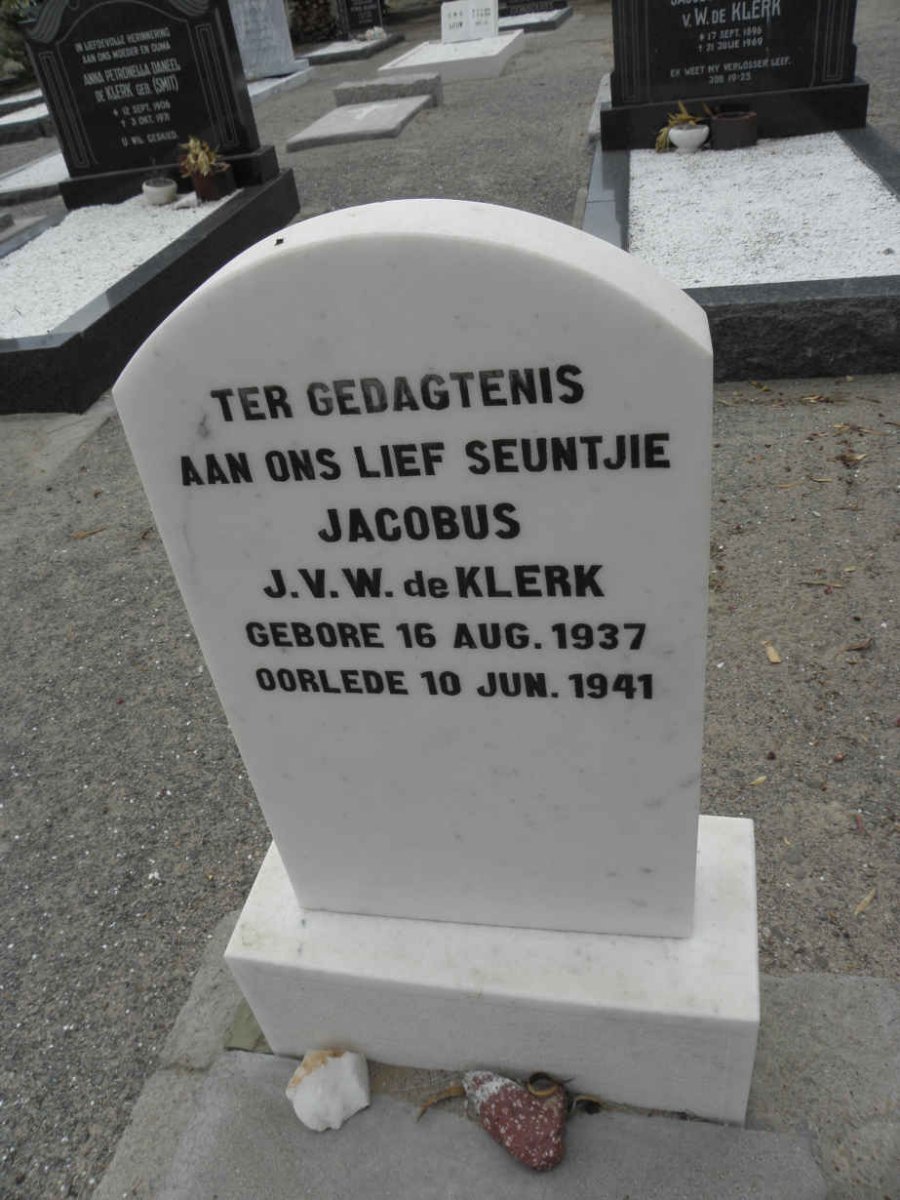 KLERK J.V.W., de 1937-1941