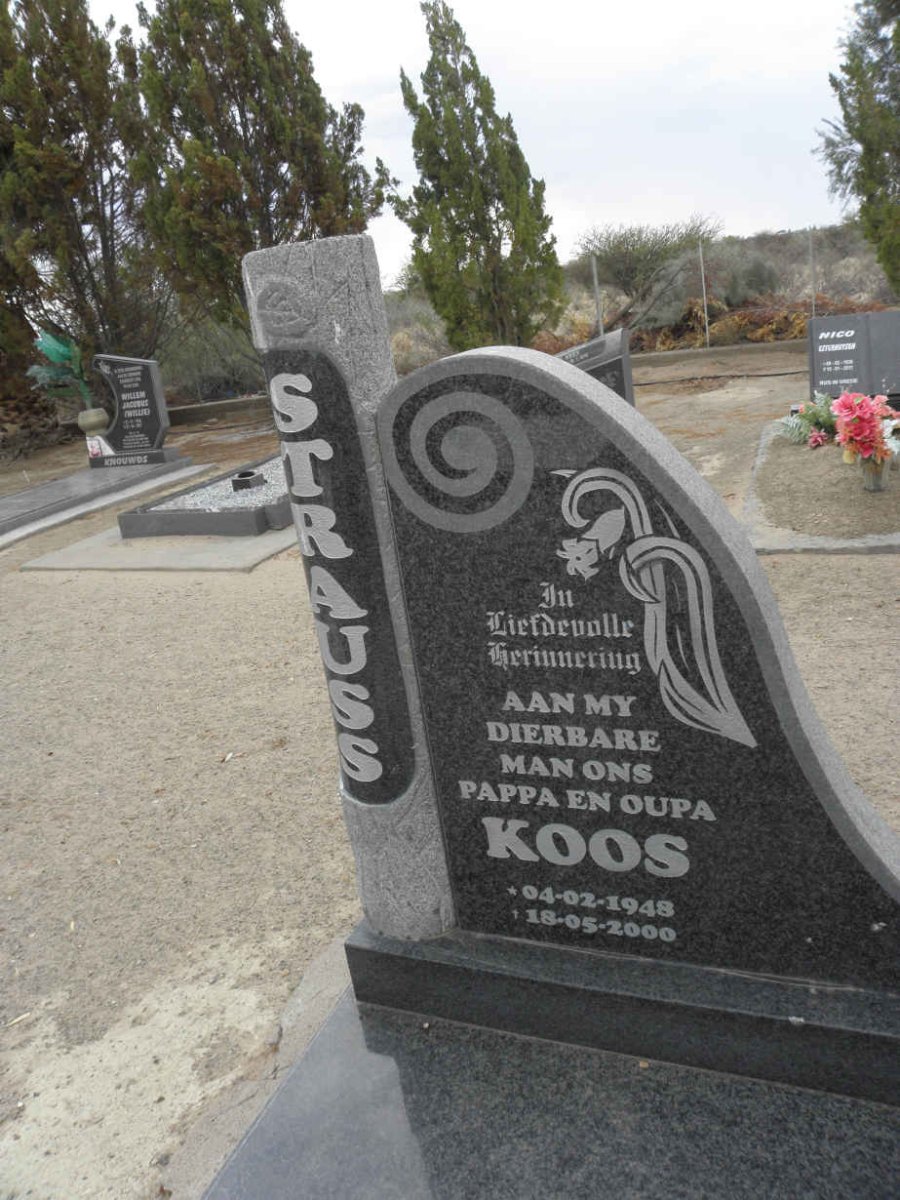 STRAUSS Koos 1948-2000