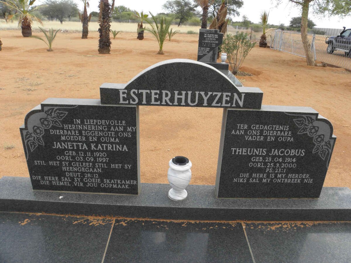 ESTERHUIZEN Theunis Jacobus 1914-2000 &amp; Janetta Katrina 1920-1997