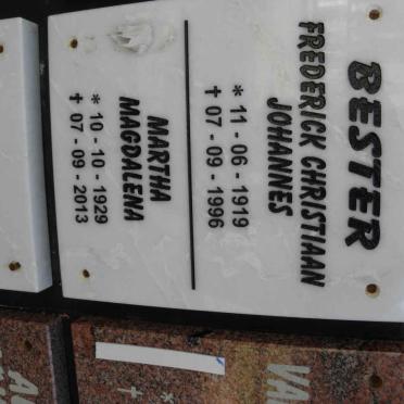 BESTER Frederick Christiaan Johannes 1919-1996 &amp; Martha Magdelena 1929-2013
