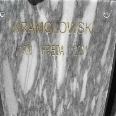 KRAMOLOWSKI Frieda 1920-2001