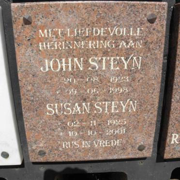 STEYN John 1923-1998 &amp; Susan 1925-2001