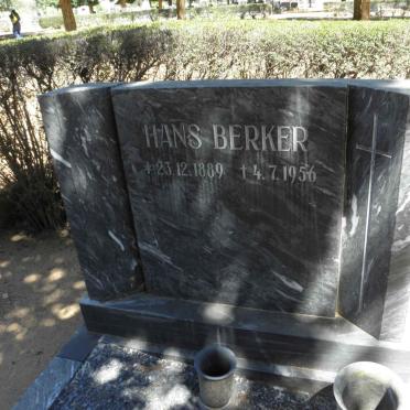 BERKER Hans 1889-1956