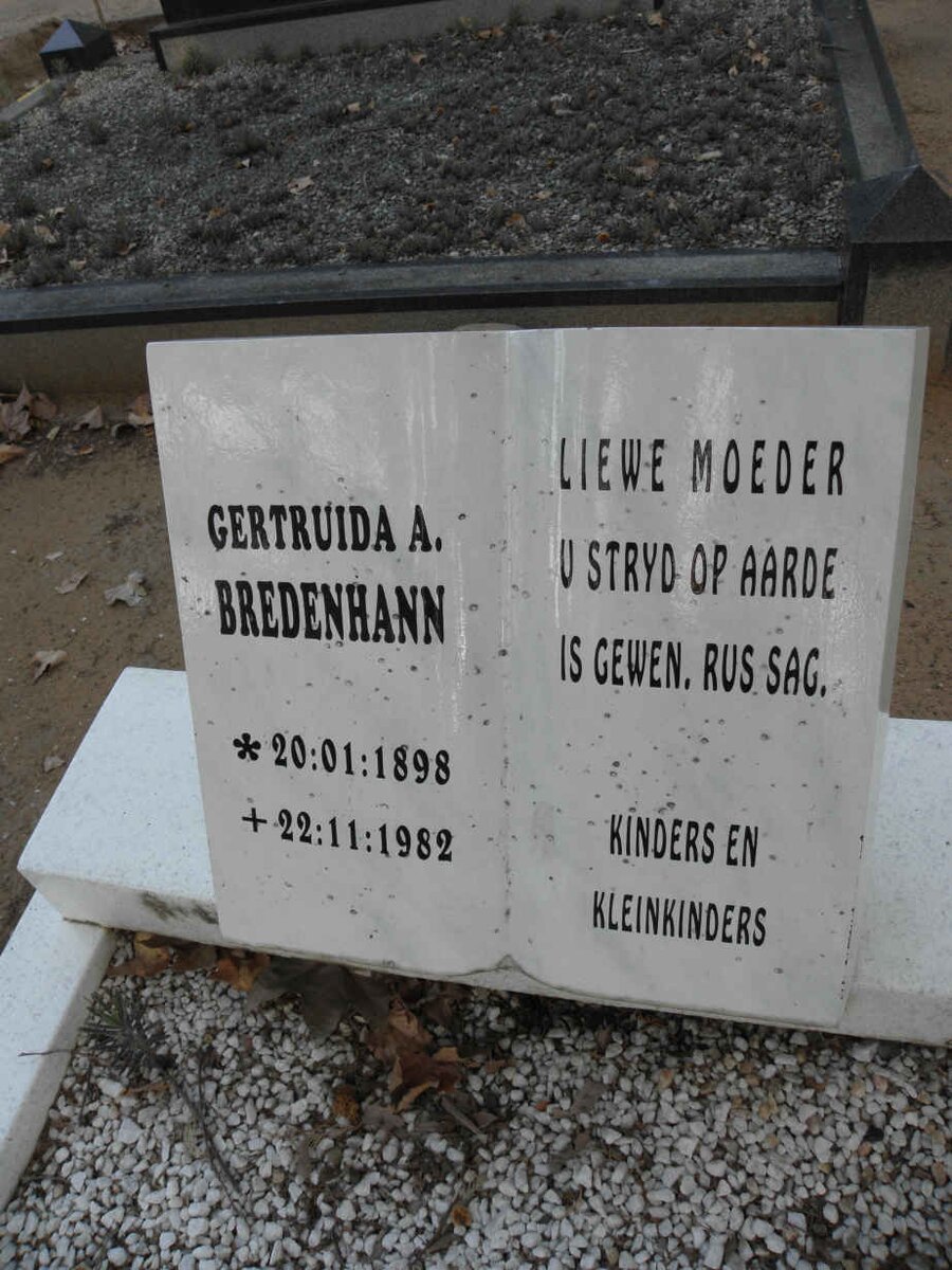 BREDENHANN Gertruida A. 1898-1982