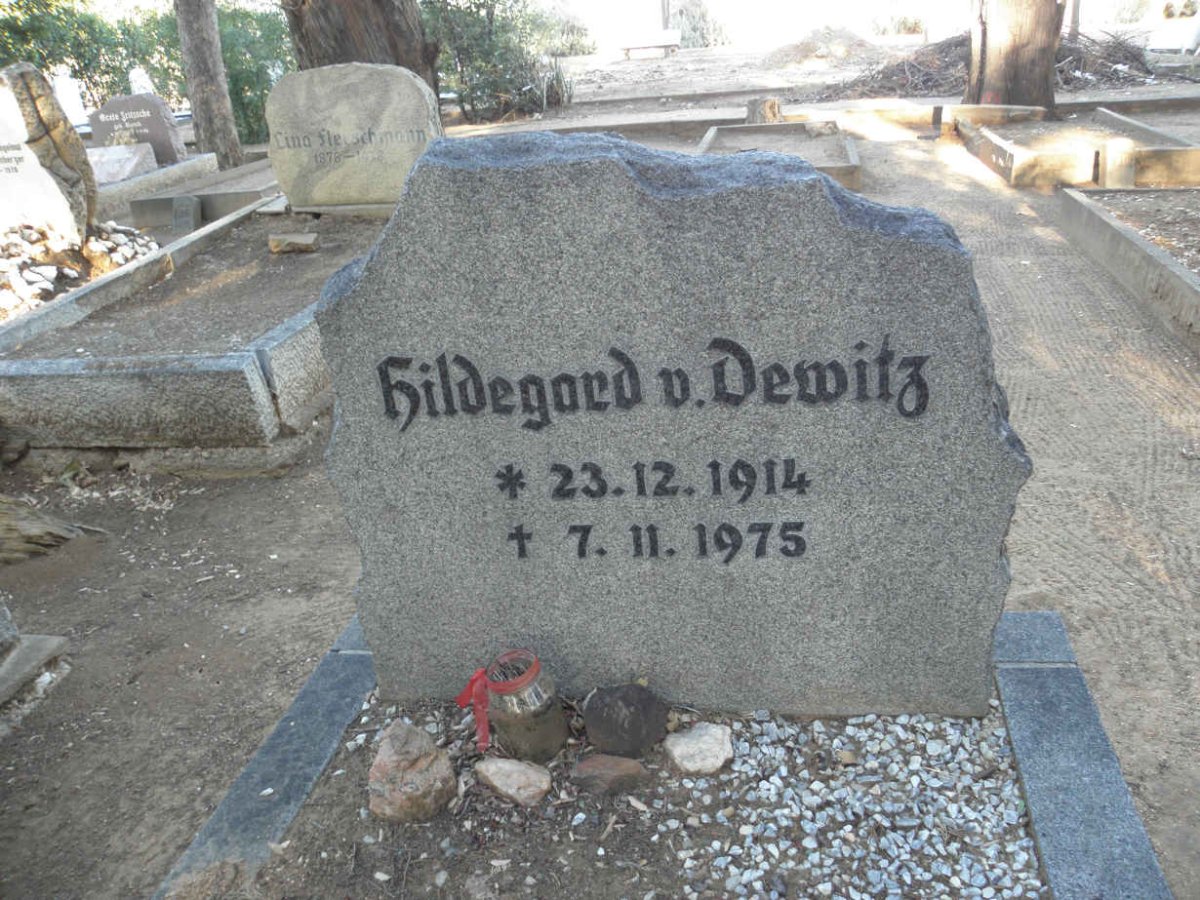 DEWITZ Hildegard, v. 1914-1975