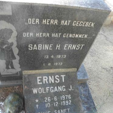 ERNST Wolfgang J. 1976-1992 :: ERNST Sabine H. 1979-1973