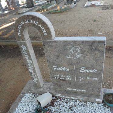 FOURIE Frikkie 1939-1999 &amp; Emmie 1946-