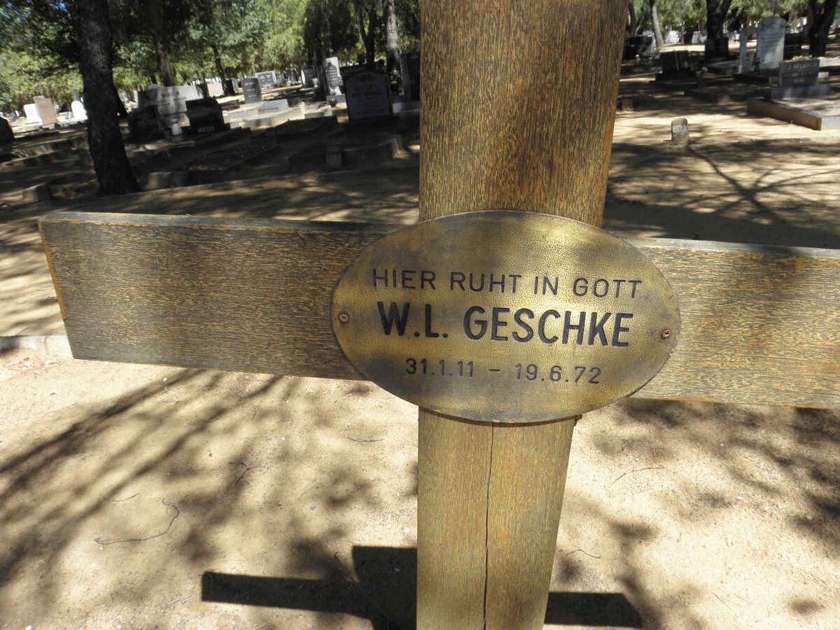 GESCHKE W.L. 1911-1972