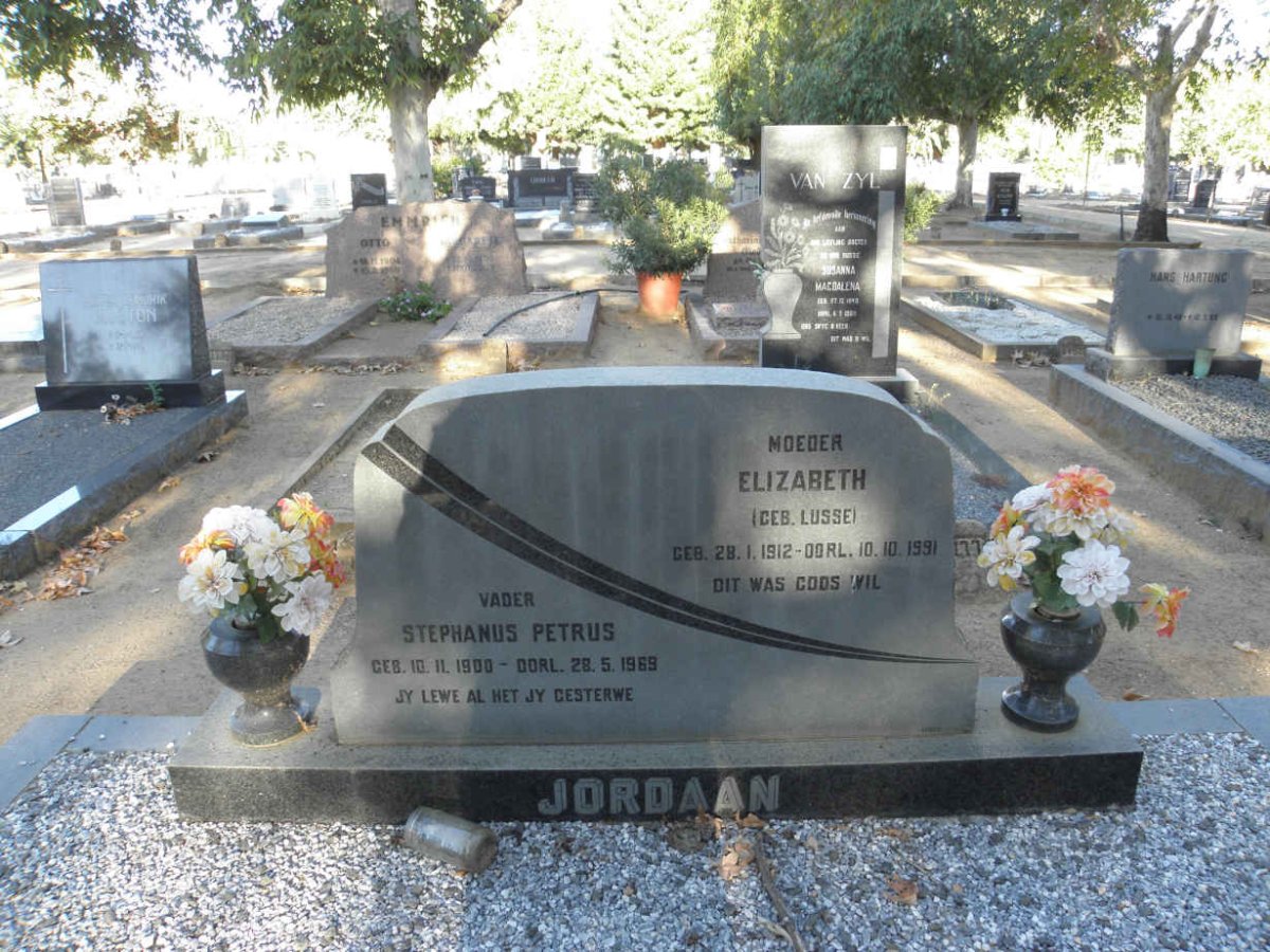 JORDAAN Stephanus Petrus 1900-1969 &amp; Elizabeth LUSSE 1912-1991