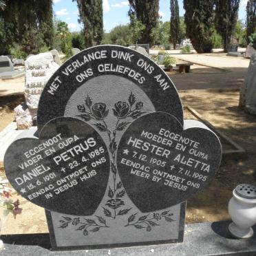 MERWE Daniël Petrus, van der 1901-1985 &amp; Hester Aletta 1905-1995